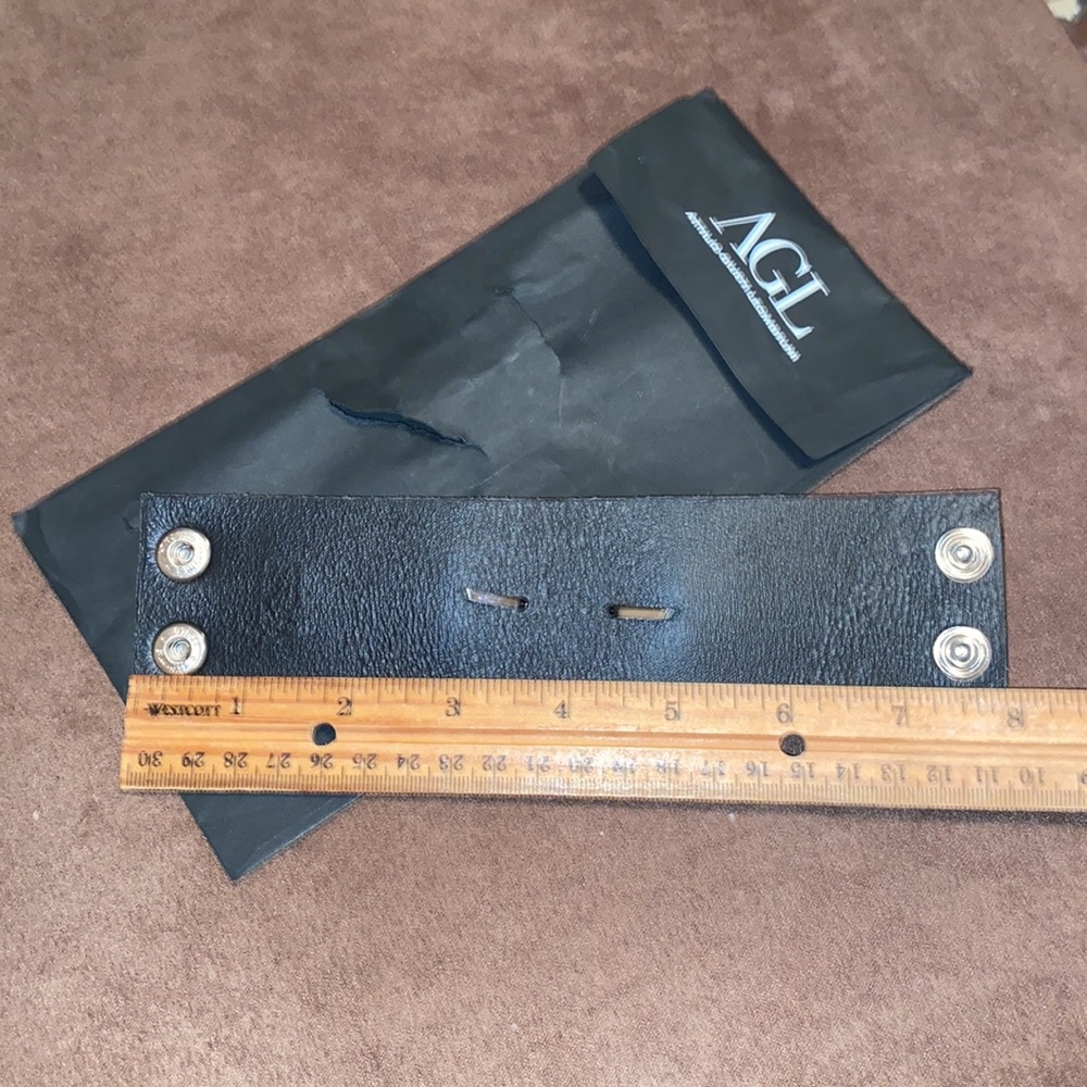 AGL Leather Bracelet with metal bow - Picture 17 of 17